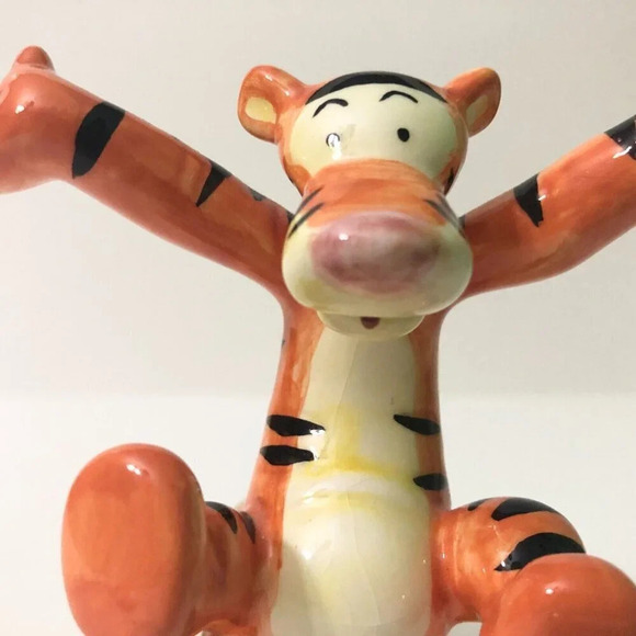 Vtg Tigger On Stump Walt  Disney Figurine Ceramic Winnie The Pooh Chipped - Picture 2 of 12
